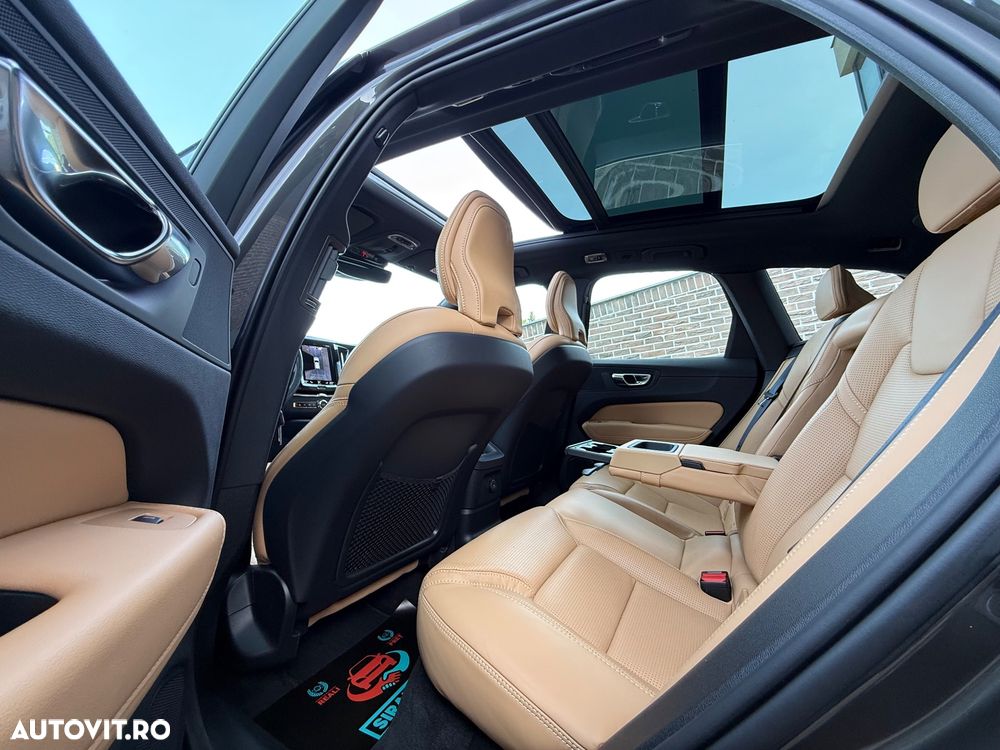 Volvo XC 60 T6 AWD Recharge Geartronic Inscription Expression - 20