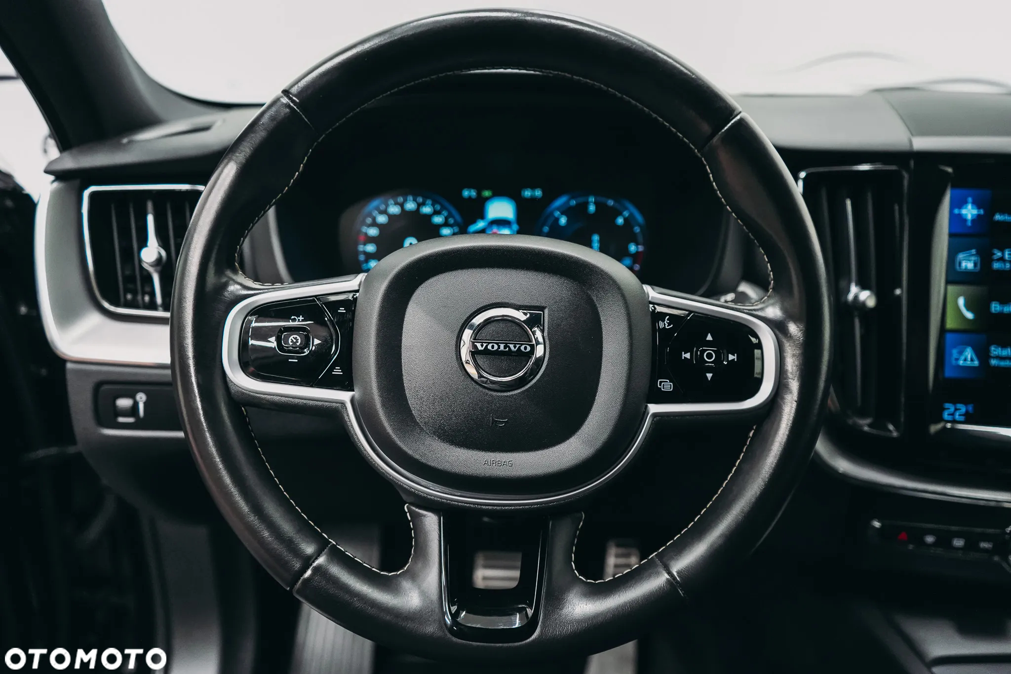 Volvo XC 60 B4 D AWD Geartronic RDesign - 18