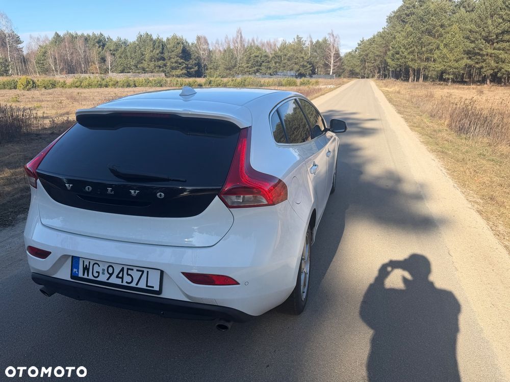 Volvo V40 D3 Momentum - 6