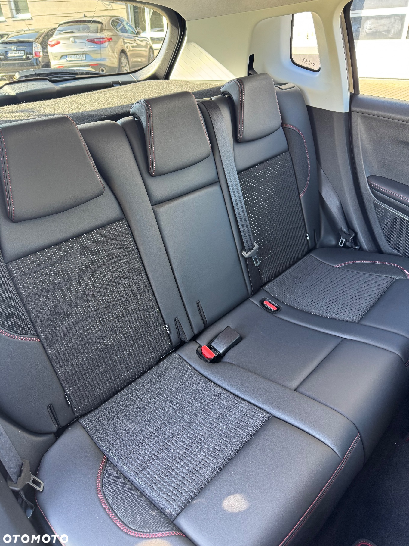 Peugeot 2008 PureTech 110 Stop&Start EAT6 GT-Line Edition - 26
