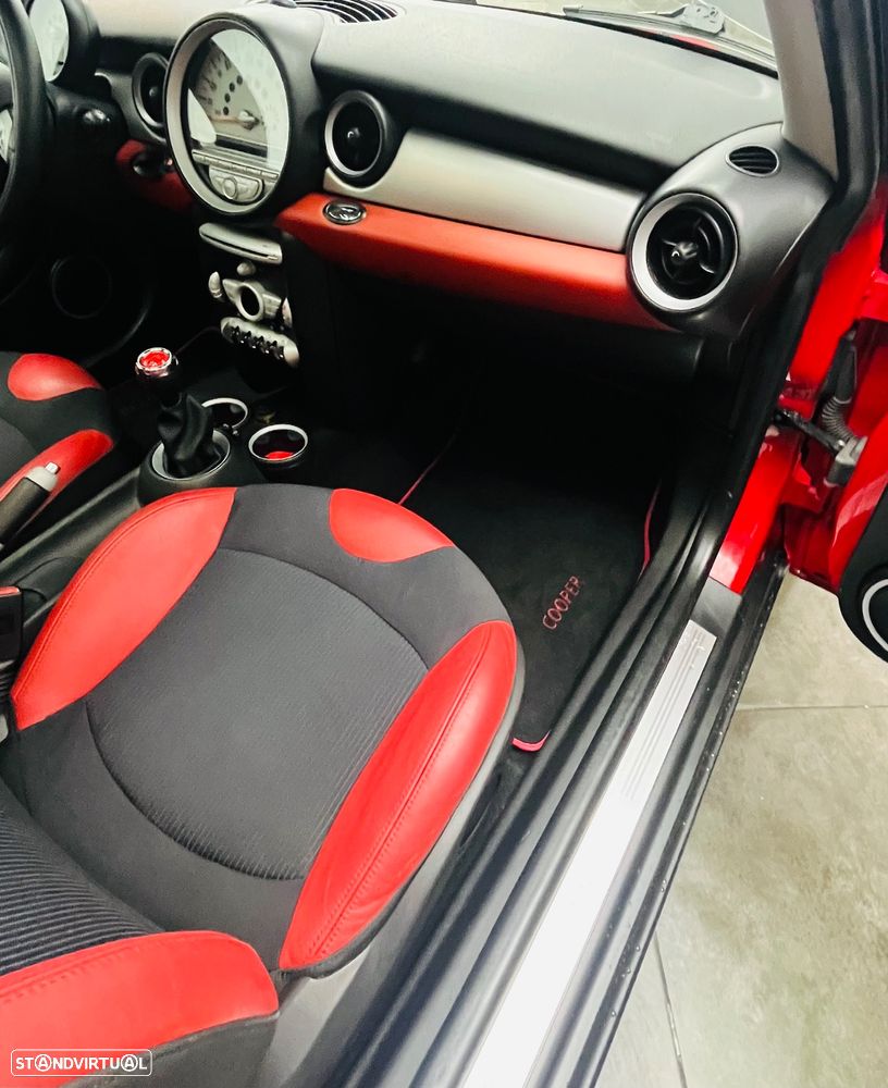 MINI 3 Portas Cooper D - 26
