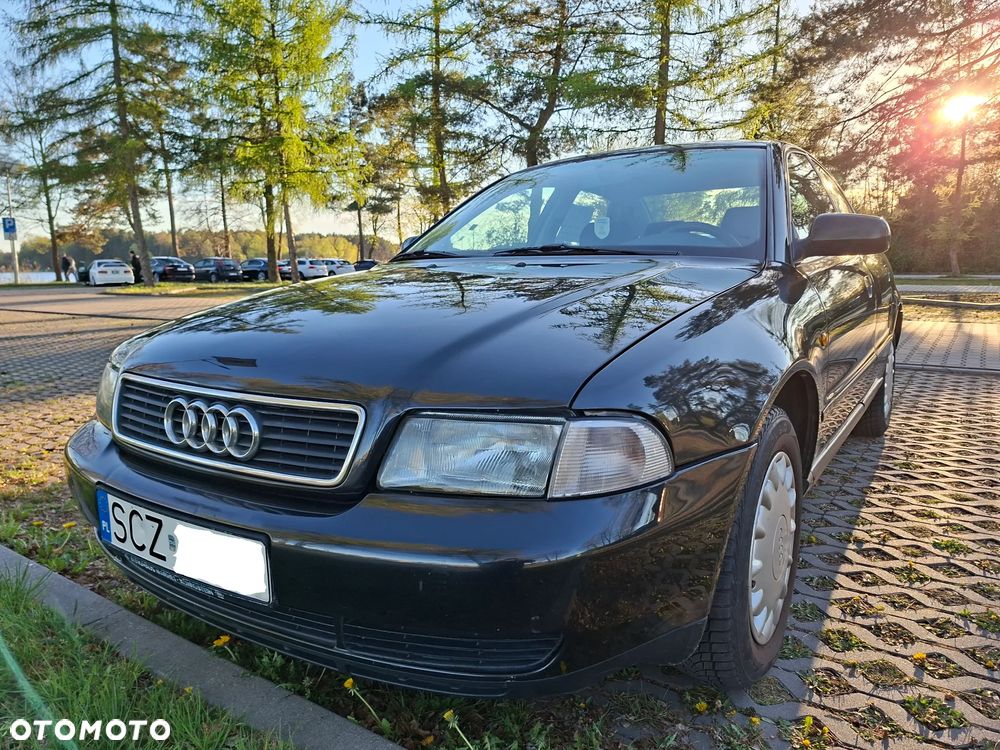 Audi A4 Limousine 1.6 - 6