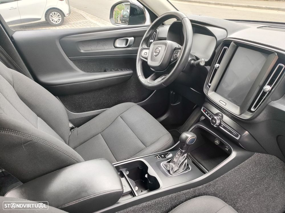Volvo XC 40 2.0 D3 Momentum Core - 12