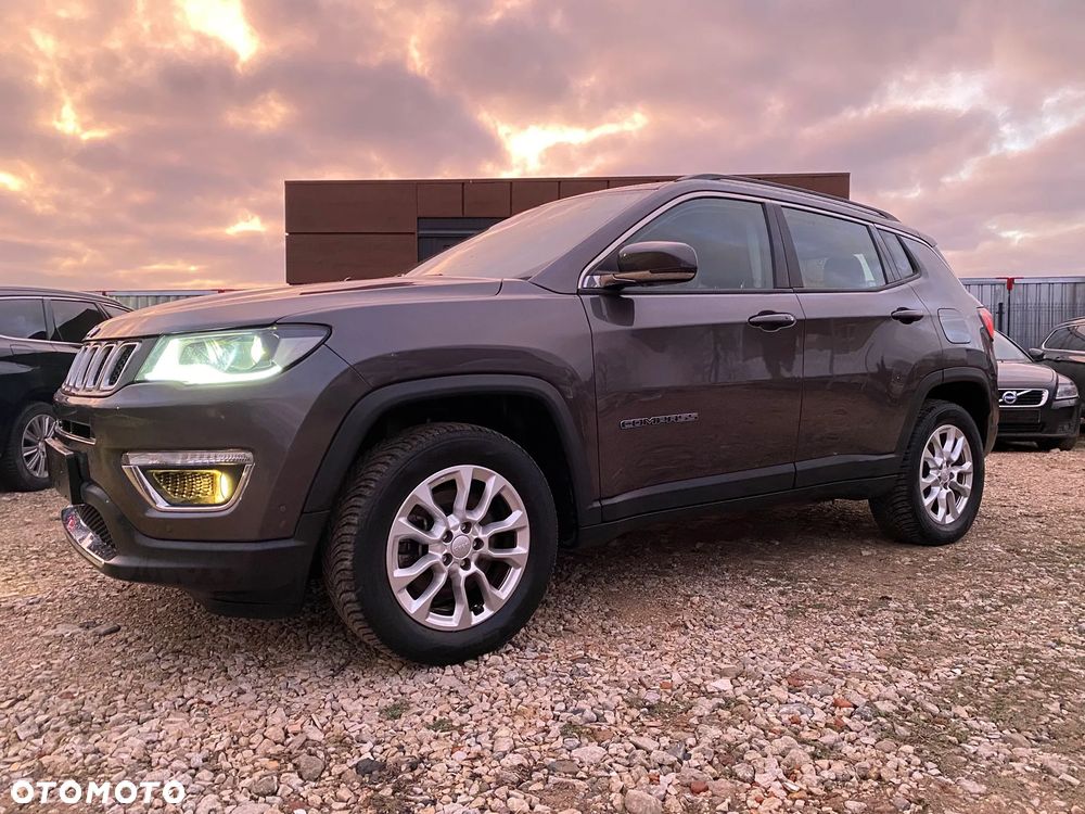 Jeep Compass 1.3 T-GDI 4xe PLUG-IN HYBRID Automatik Limited - 11