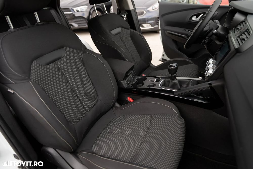 Renault Kadjar TCe 140 GPF INTENS - 17