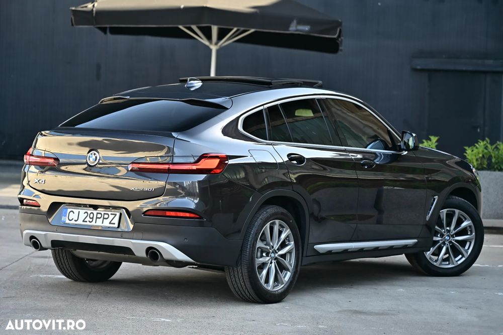 BMW X4 xDrive30i AT xLine - 1