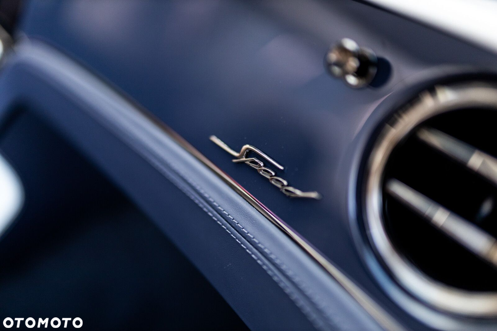Bentley Continental GT - 12