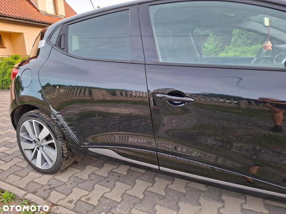 Renault Clio - 10