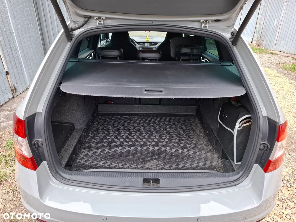 Skoda Octavia 2.0 TSI RS DSG - 7