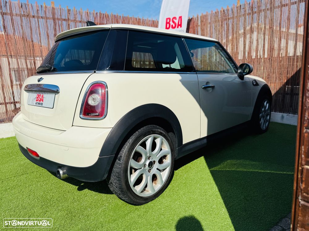 MINI 3 Portas One - 9