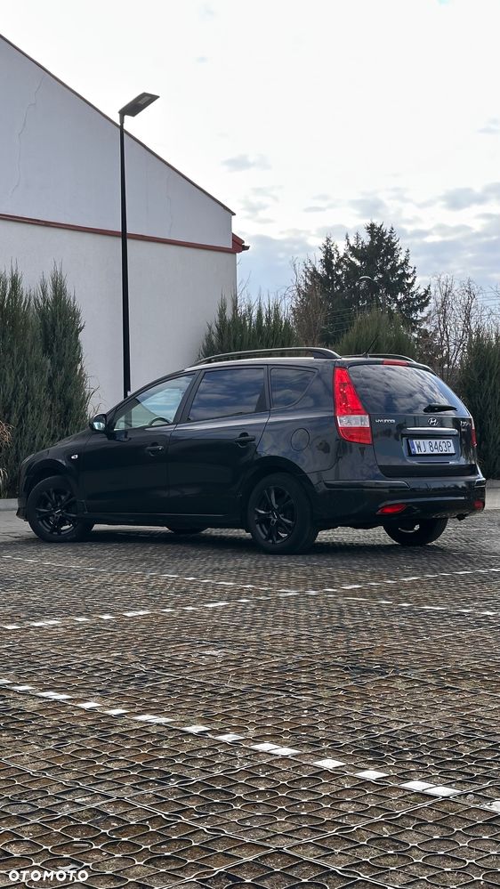 Hyundai i30 1.4 Comfort EU5 - 16