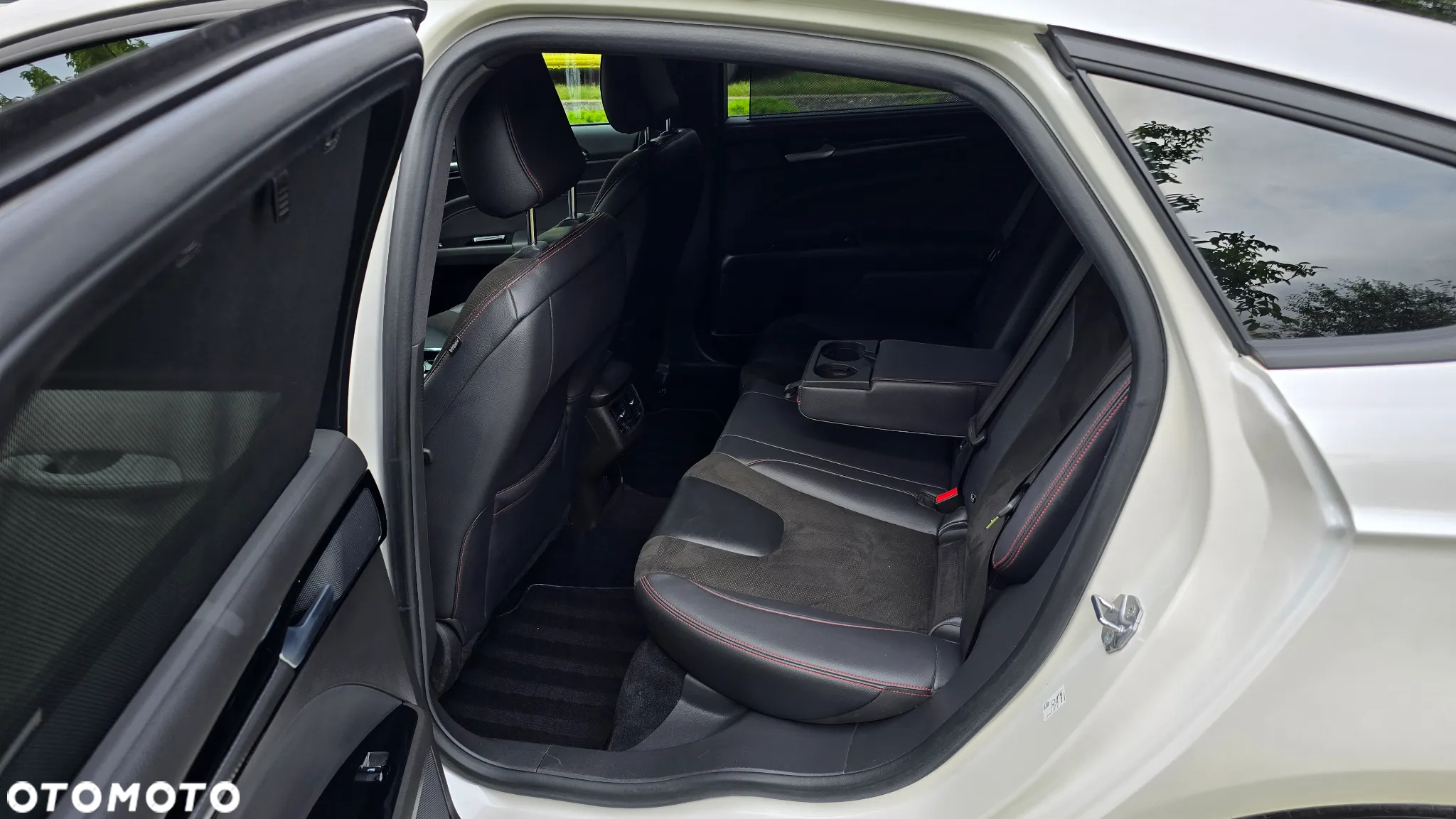 Ford Mondeo 2.0 EcoBlue ST-Line - 27