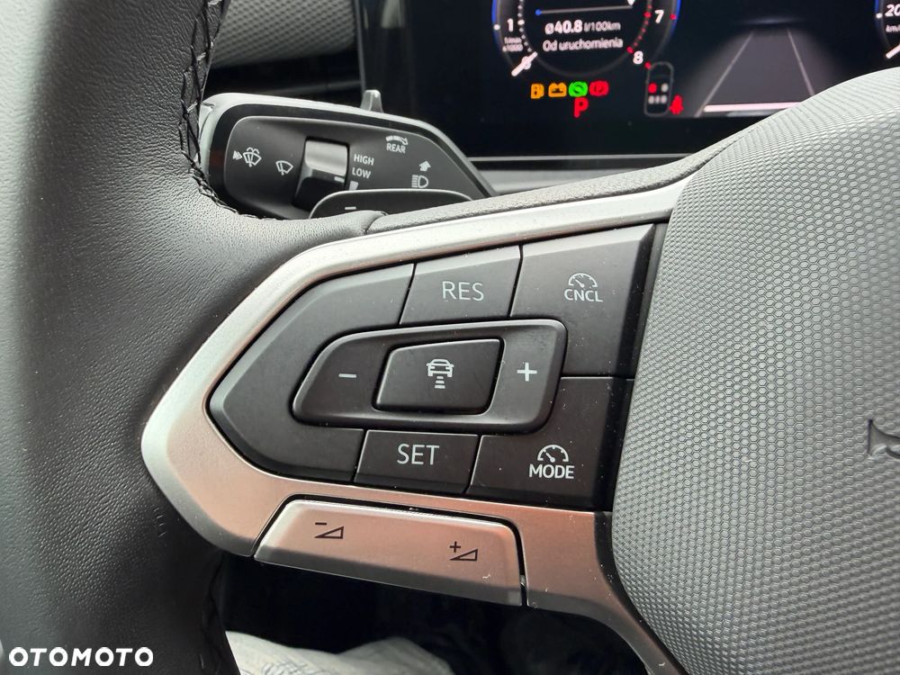 Volkswagen T-Roc 1.5 eTSI Life DSG - 18