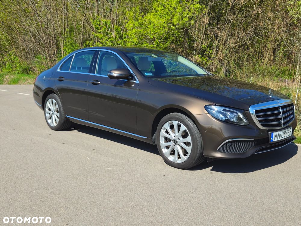 Mercedes-Benz Klasa E 220 d 4-Matic Business Edition 9G-TRONIC - 1
