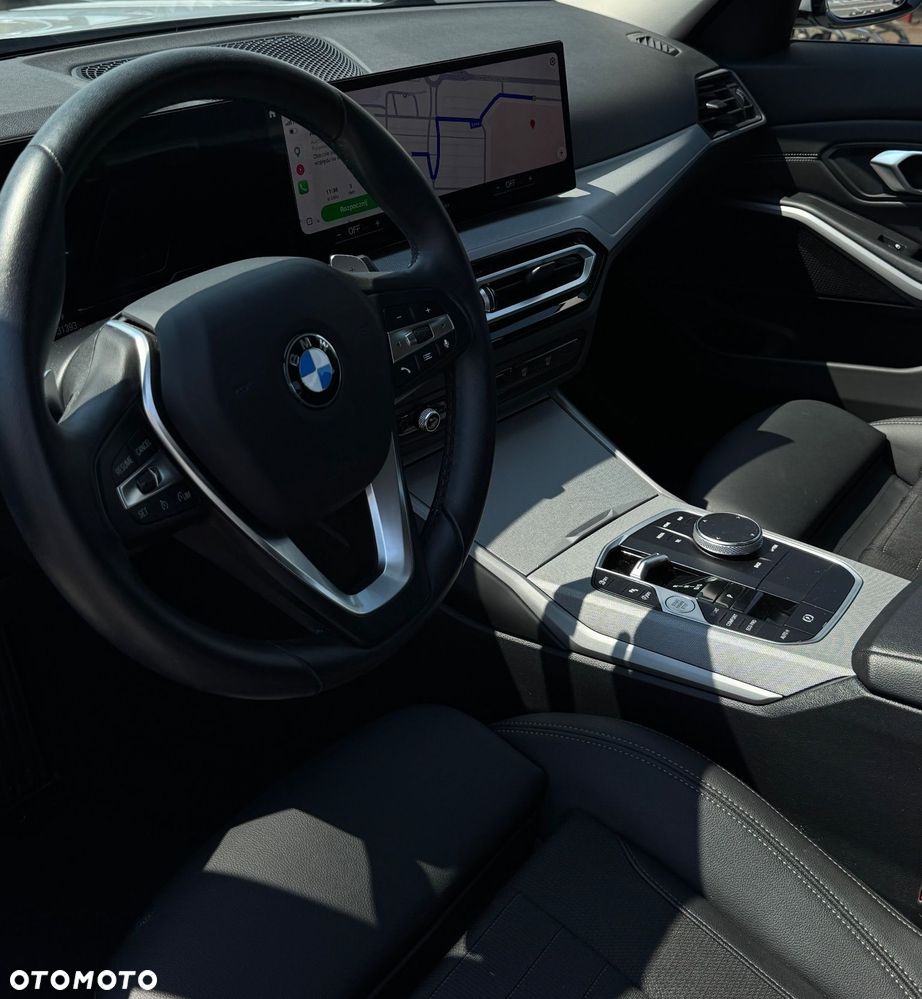 BMW Seria 3 318i - 8