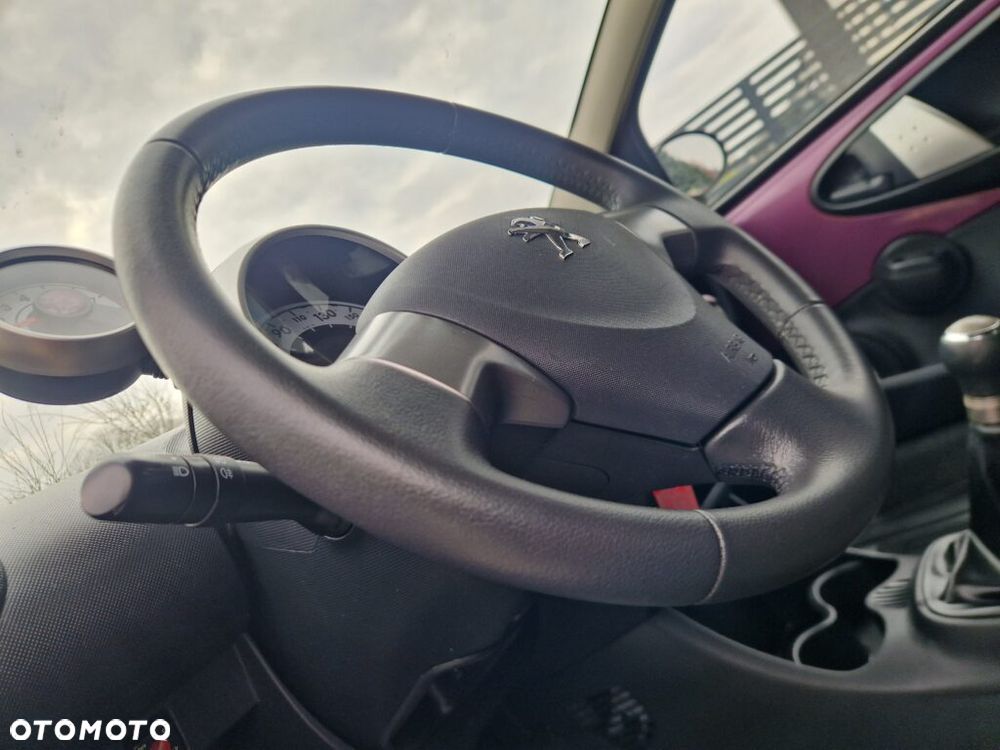Peugeot 107 (70) 68 envy - 13