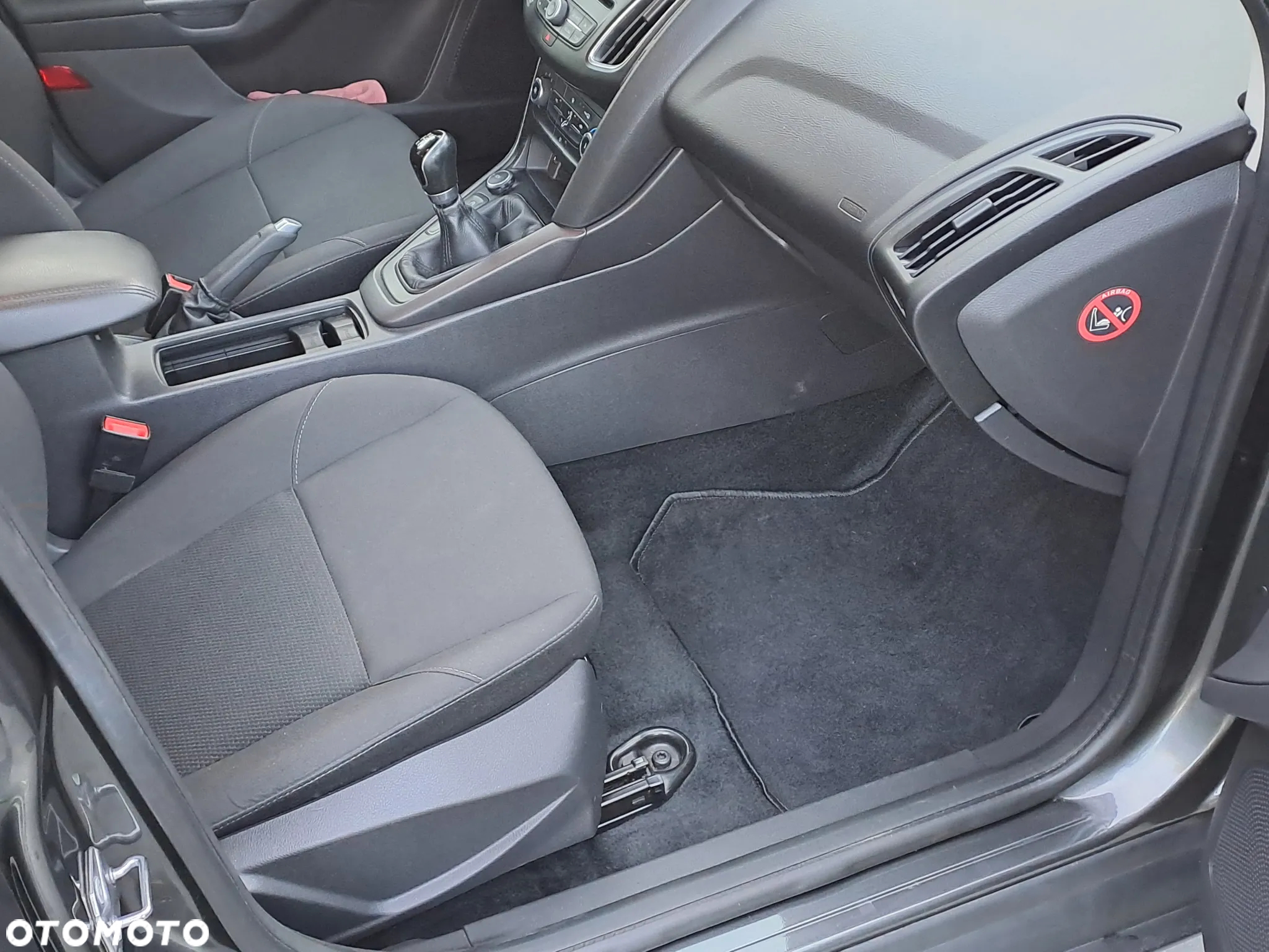 Ford Focus 1.0 EcoBoost Trend Edition - 11