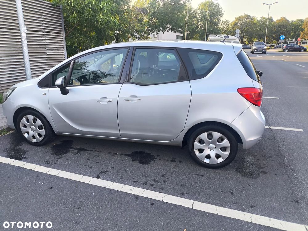 Opel Meriva 1.6 CDTI Essentia S&S - 3