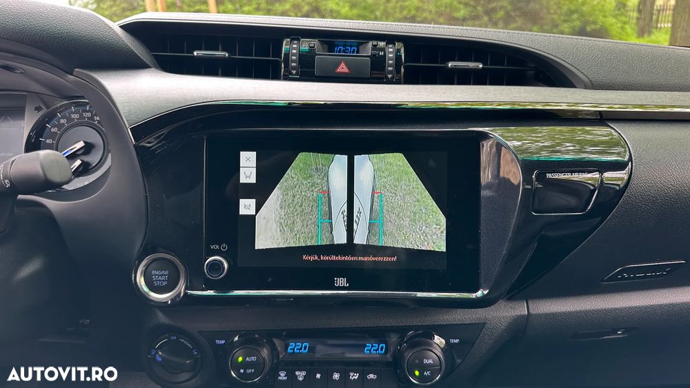 Toyota Hilux 2.8D 204CP 4x4 Double Cab AT MHEV Invincible Color Edition (3E5) - 28