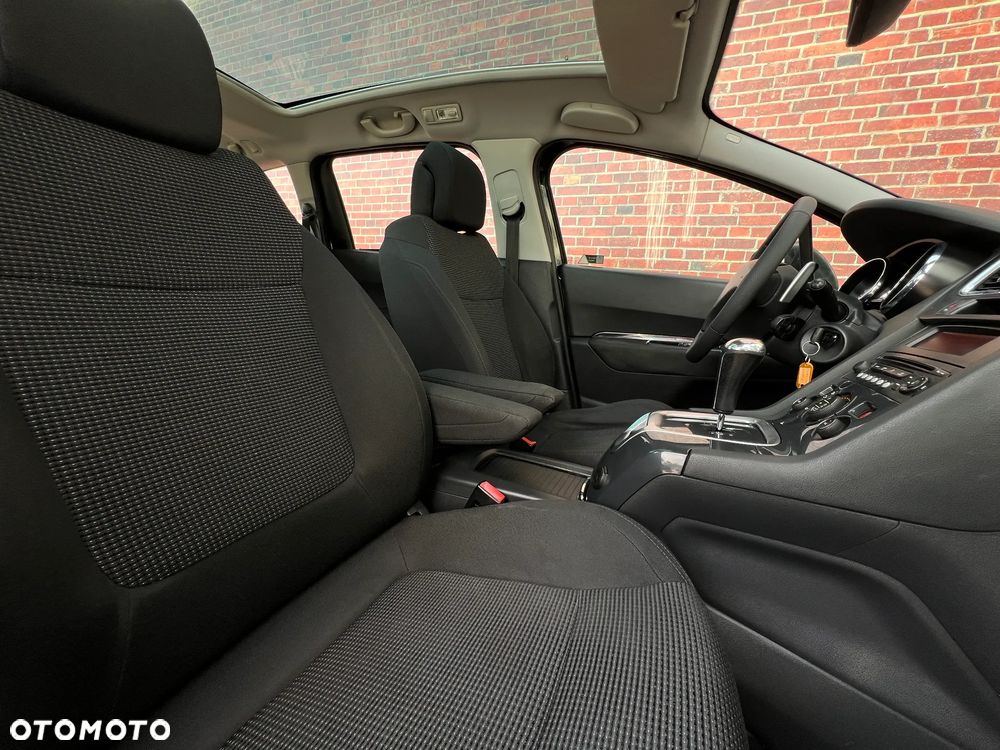 Peugeot 5008 - 15
