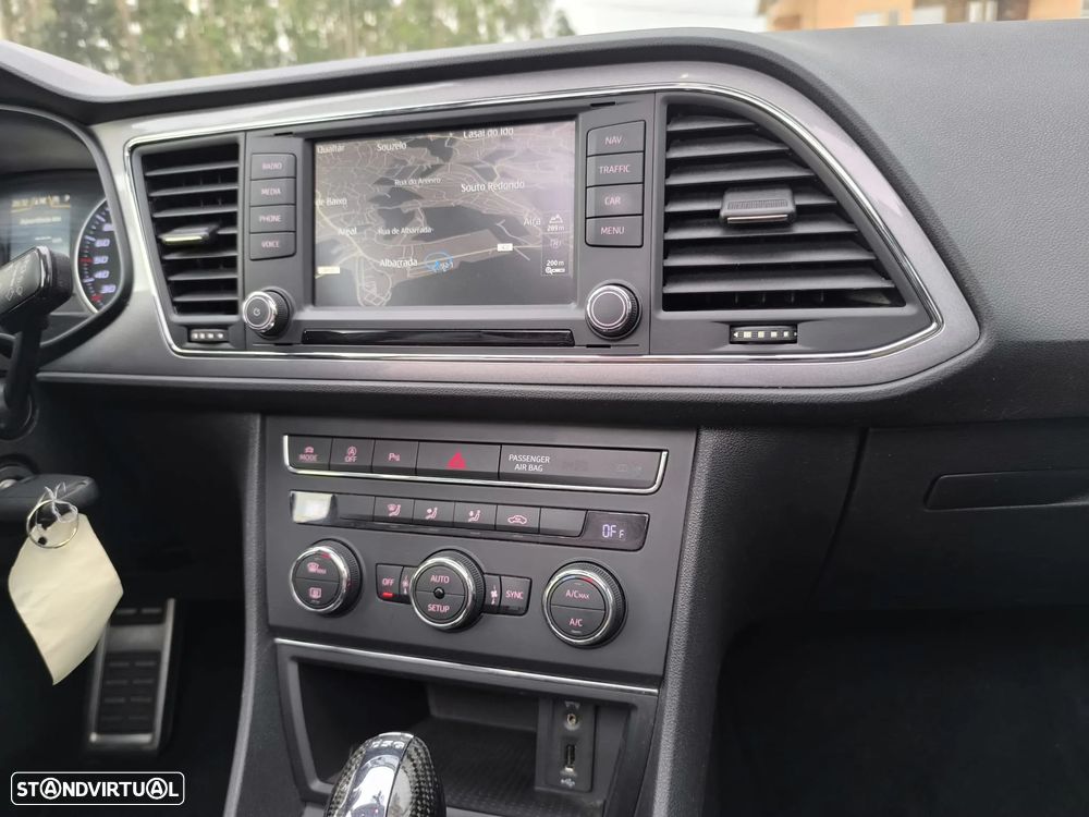 SEAT Leon 2.0 TDI DPF S&S DSG FR - 47