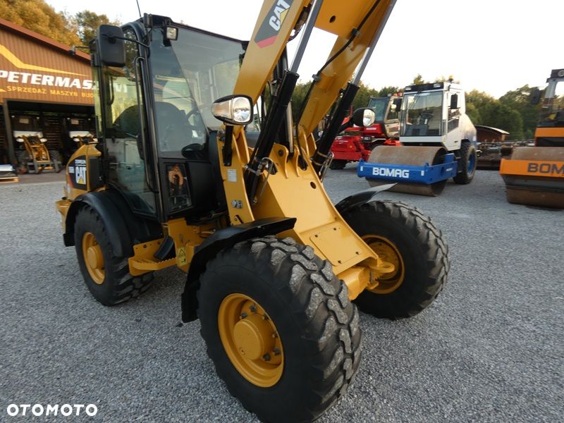 Caterpillar CAT 906H2 Z Niemiec / SZYBKA SKRZYNIA 35KM/H / Super Stan / - 30