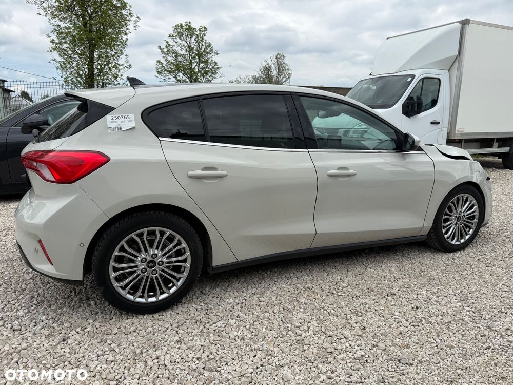 Ford Focus - 5
