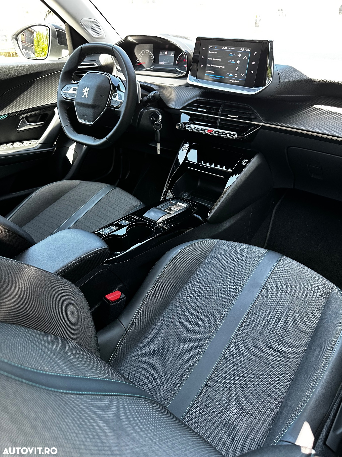 Peugeot 2008 1.5 BlueHDI 130 S&S EAT8 Allure - 17