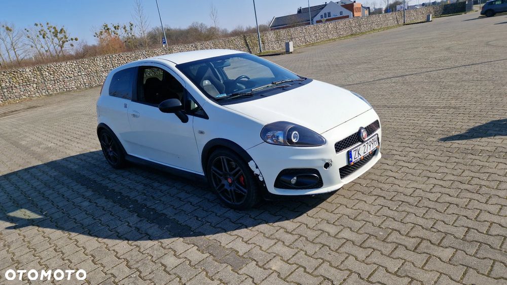 Abarth Grande Punto - 4