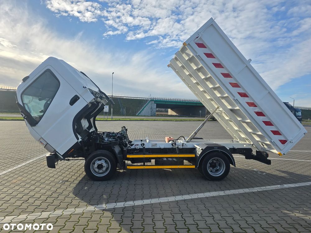 Mitsubishi Fuso canter - 36