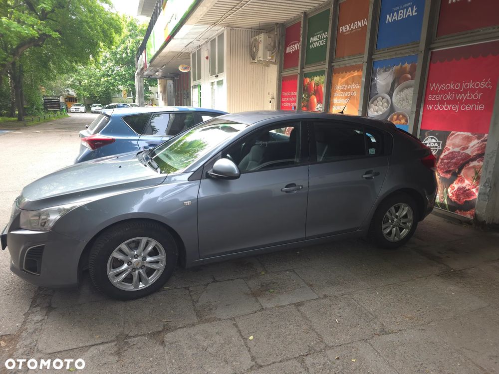 Chevrolet Cruze - 11