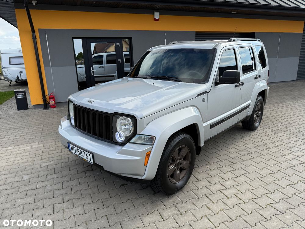 Jeep Liberty - 10