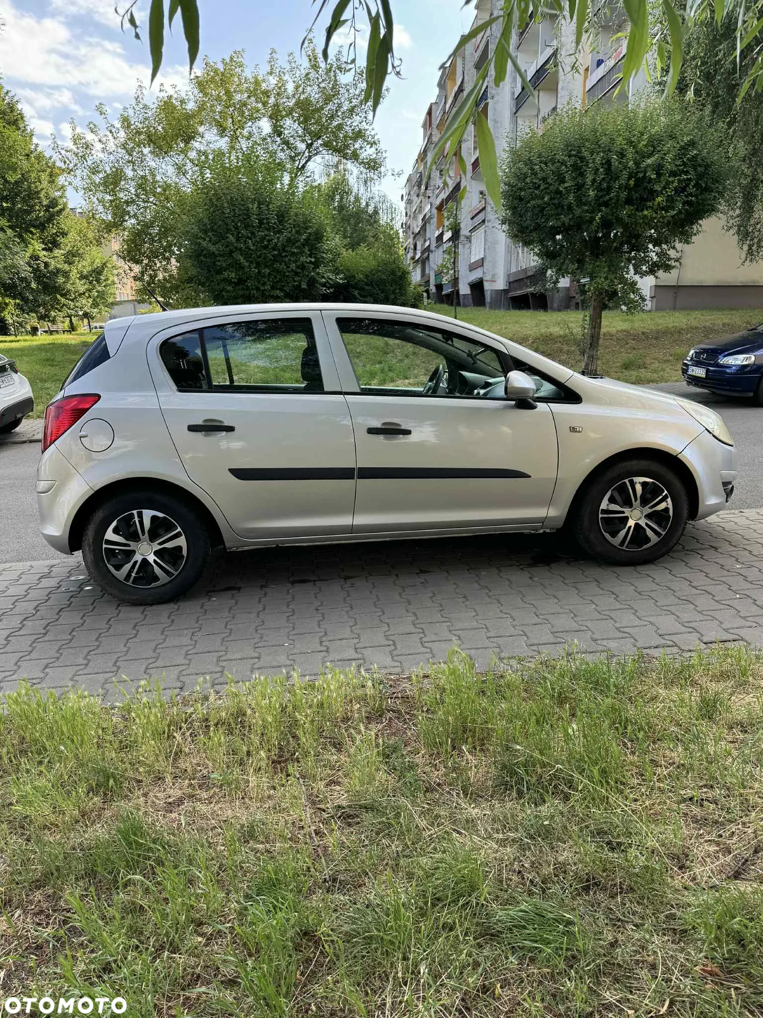 Opel Corsa 1.2 16V Cosmo - 7