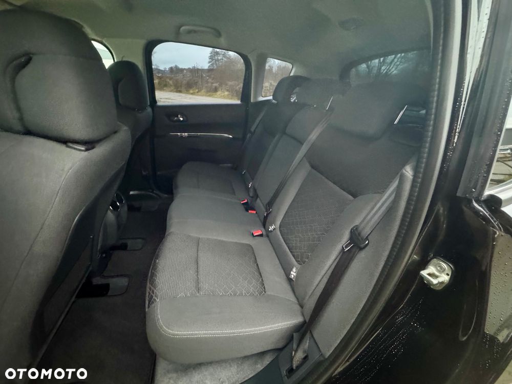 Peugeot 3008 1.6 BlueHDi Style S&S - 27