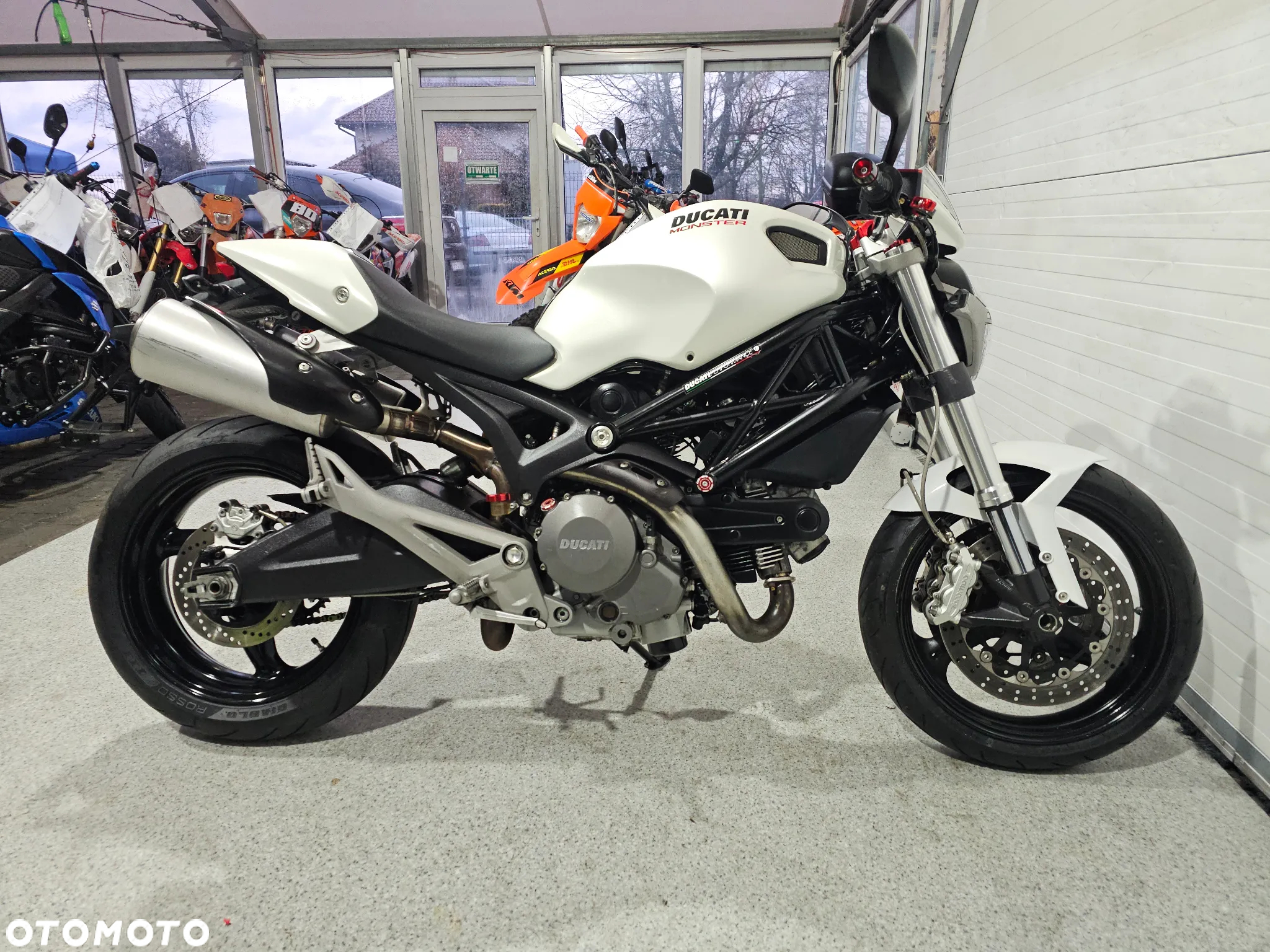 Ducati Monster - 28