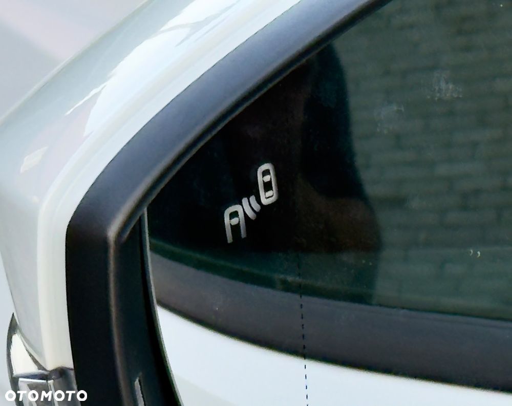 Volkswagen T-Cross - 32
