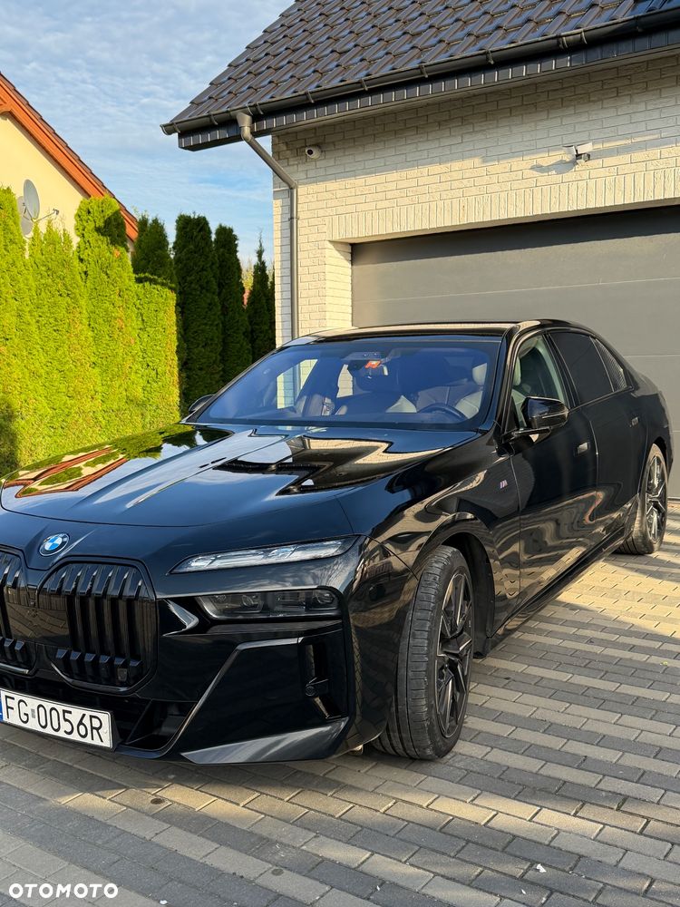 BMW Seria 7 - 29