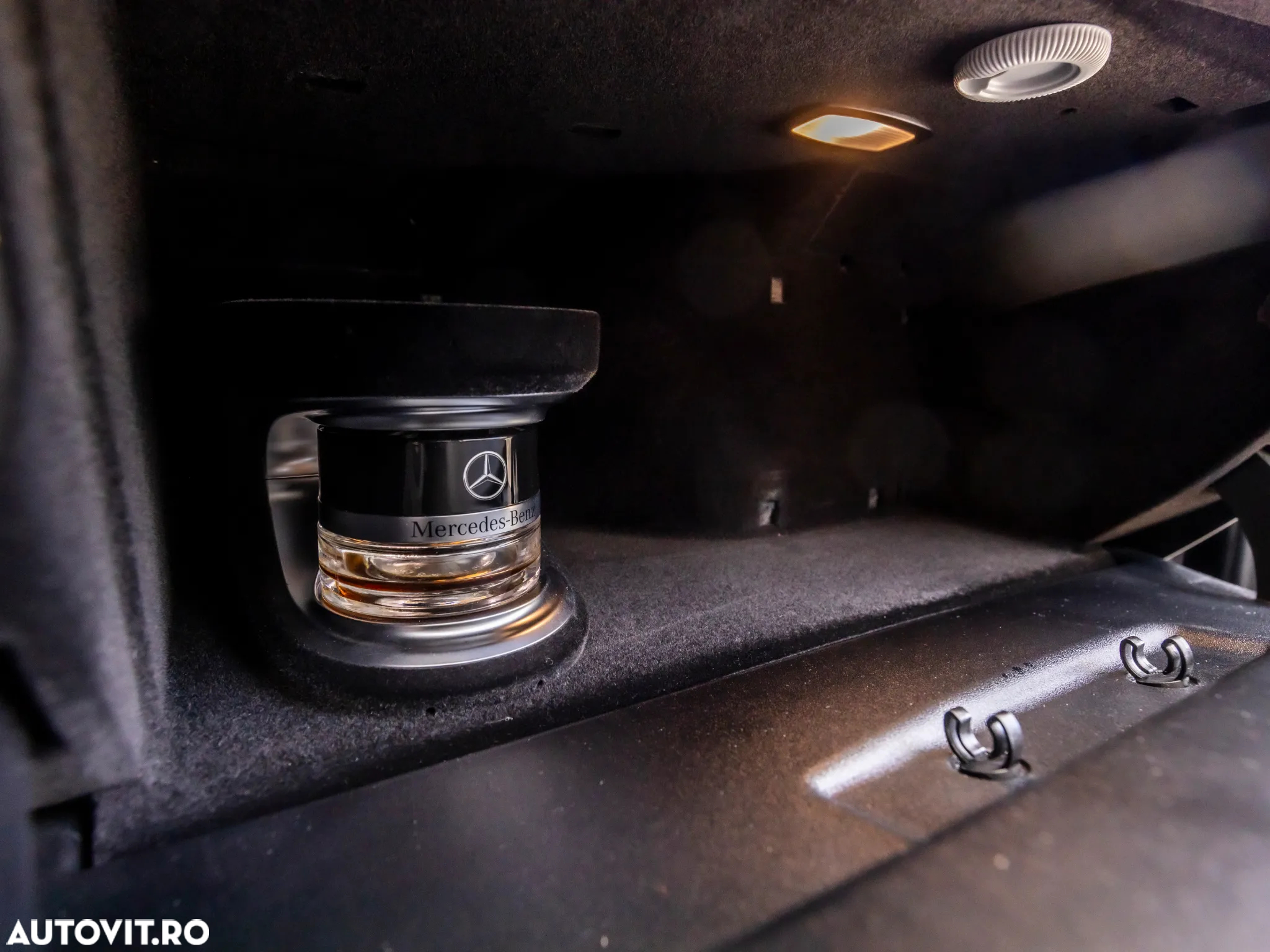 Mercedes-Benz E 200 MHEV 4MATIC Aut. - 31