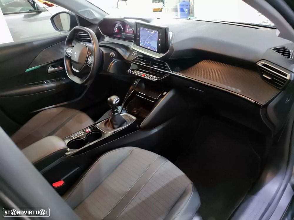 Peugeot 208 PureTech 100 Style - 23