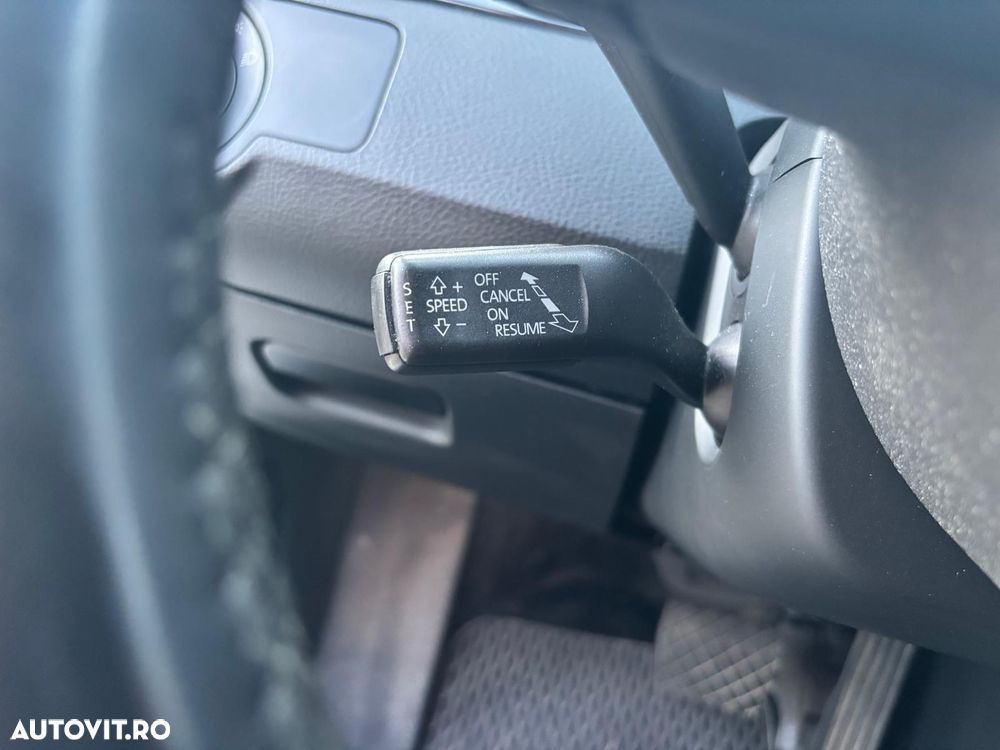 Volkswagen Passat CC - 23