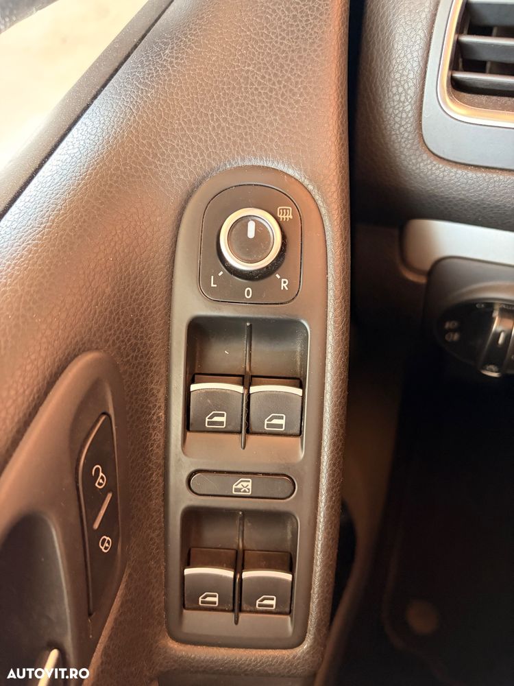 Volkswagen Golf 1.6 TDI DPF BlueMotion Technology Comfortline - 15