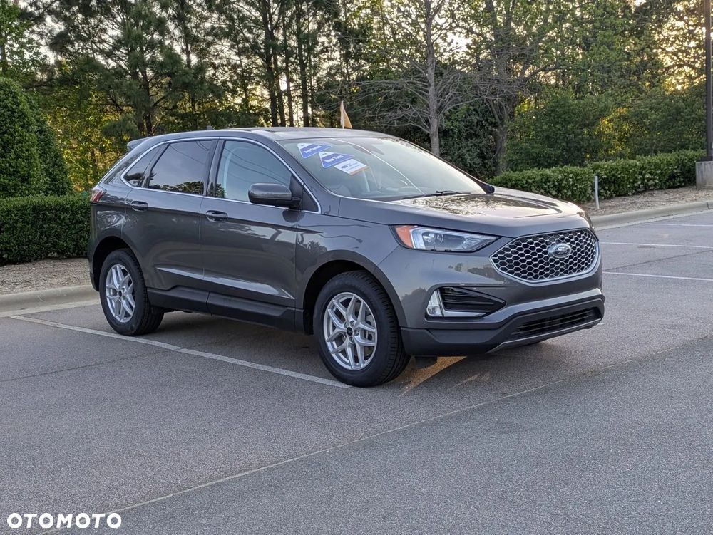 Ford Edge - 1