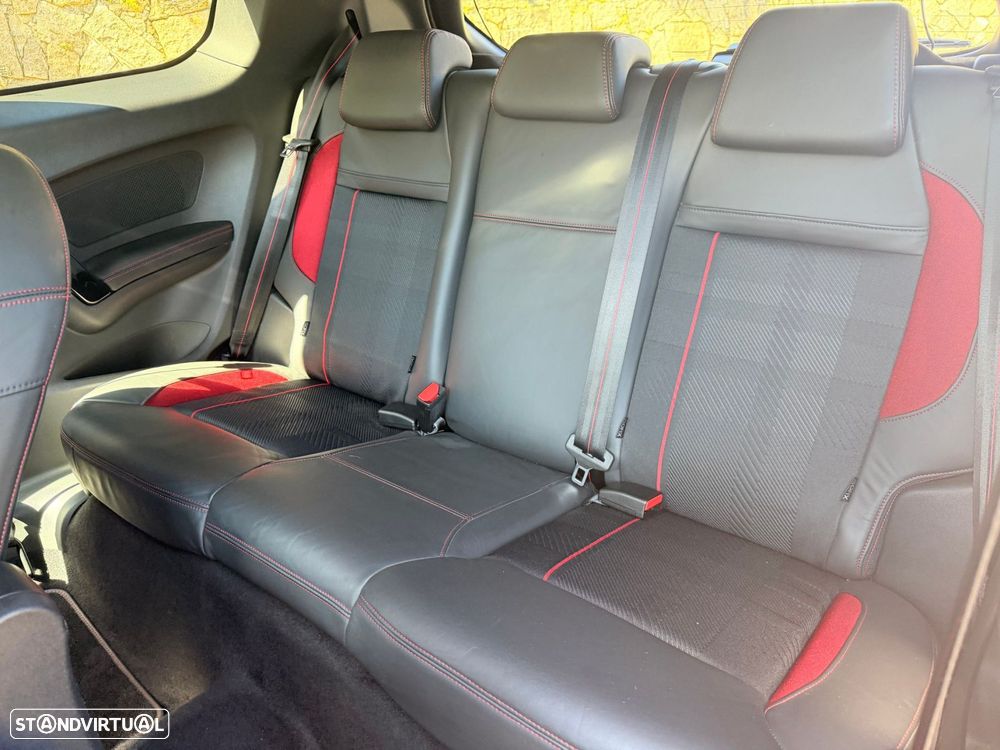 Peugeot 208 1.6 THP GTi - 10