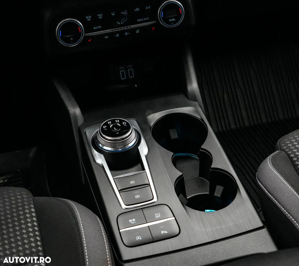 Ford Focus 1.0 EcoBoost Titanium Business - 19