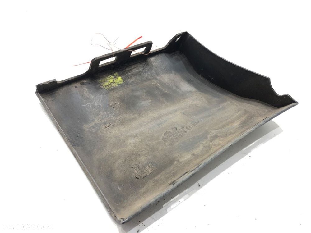 NAKŁADKA PROGU BŁOTNIKA PRAWA  VOLVO XC60 II (246) 2017 - 2022 D4 AWD 140 kW [190 KM] olej - 2