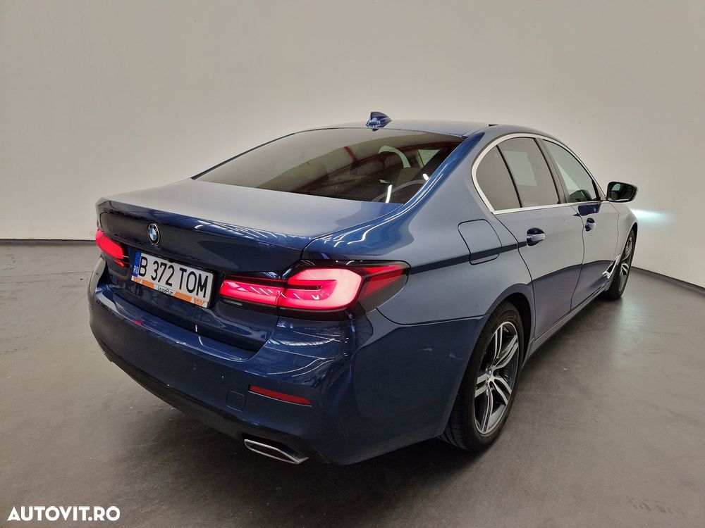 BMW Seria 5 530i xDrive Aut. - 2