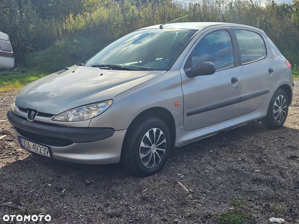 Peugeot 206 1999 photo 2