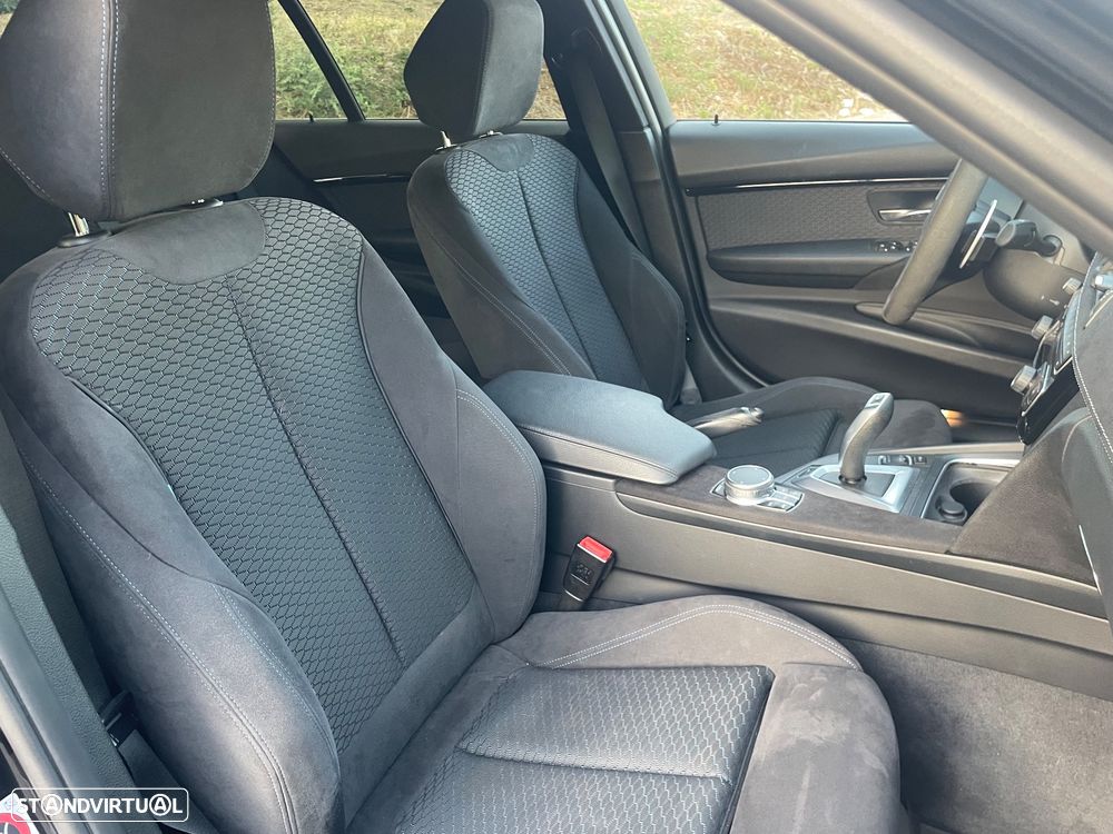 BMW 330 e iPerformance Pack M Shadow - 30