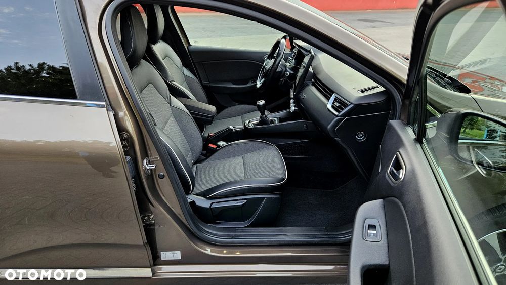 Renault Clio TCe 100 BUSINESS EDITION - 37