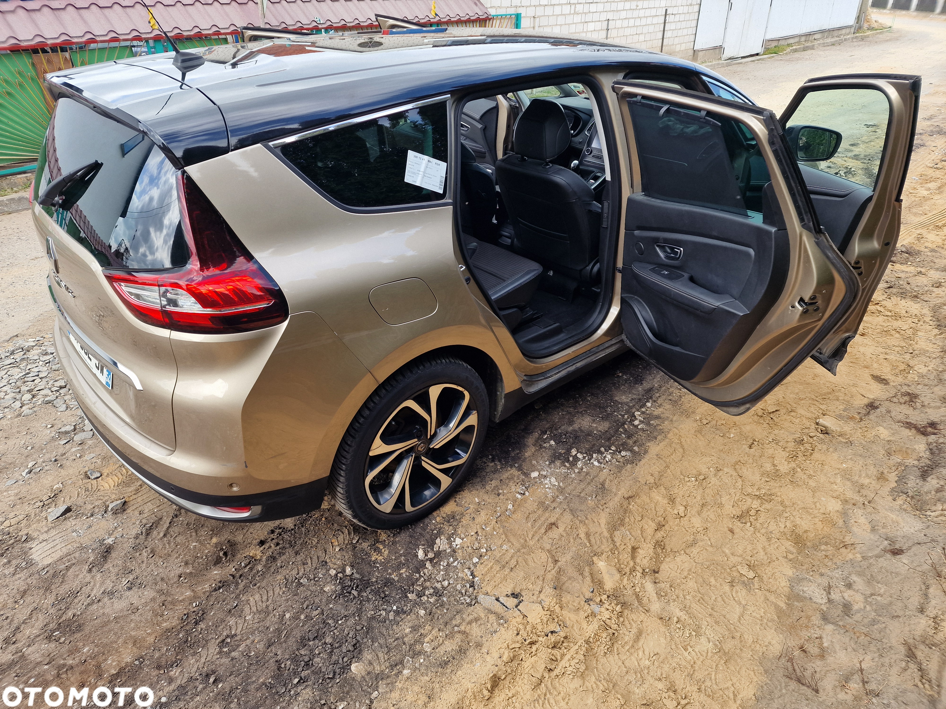 Renault Grand Scenic TCe 160 GPF BOSE EDITION - 19